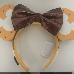 Disney eats s’mores Minnie ears headband: original and bought at Disneyland
